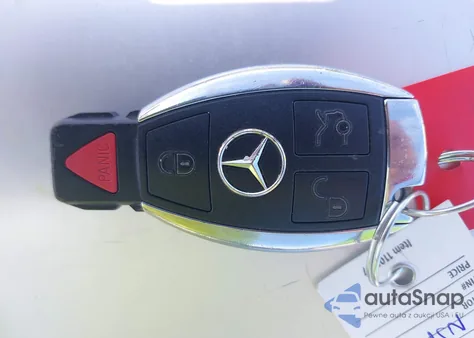 2014 Mercedes-Benz Cla 250 z USA, uszkodzony, nr VIN WDDSJ4EB4EN040895